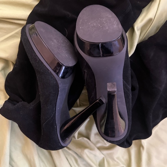 Chic Black Over the Knee Boots - Picture 3 of 4